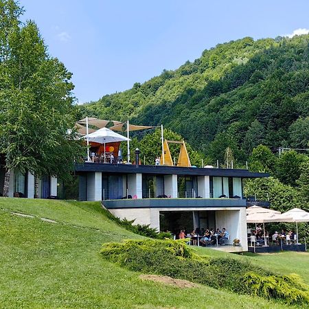 Pensiunea Atra Doftana Teşila エクステリア 写真